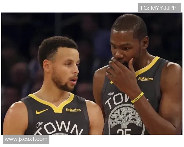 南京篮球队近期状态深度对比分析及未来发展趋势探讨